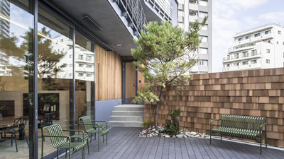 東京事業所-屋外作業スペース