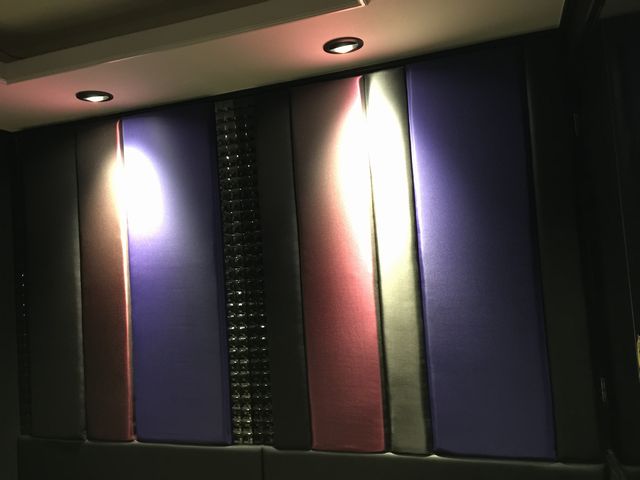 2015年4月埼玉県大宮「ホテル」　壁面布団張り　画像-2